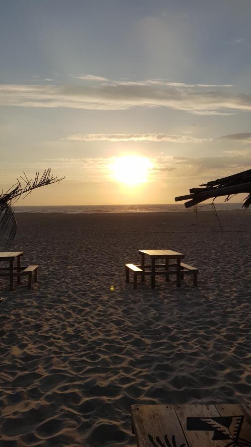 Beachwalk Guesthouse Ешморіш Екстер'єр фото