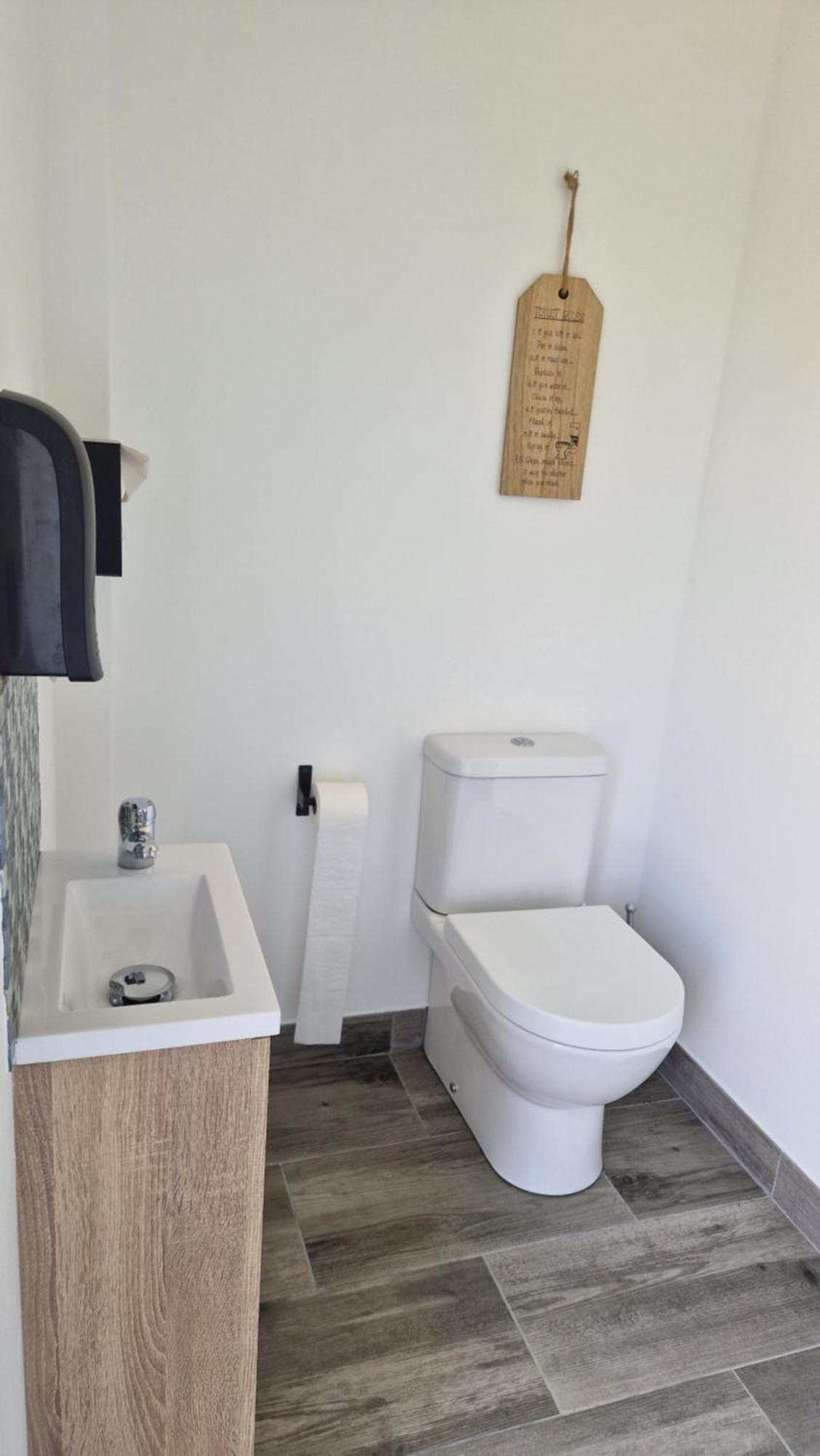 Beachwalk Guesthouse Ешморіш Екстер'єр фото